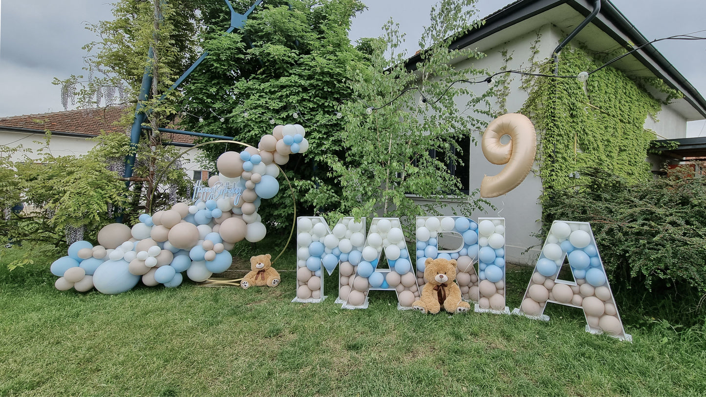 Balon jumbo personalizat cu heliu, ideal pentru decoruri de botezuri si petreceri speciale