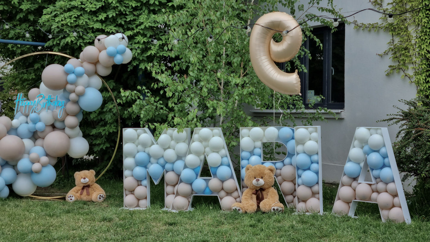 Balon jumbo personalizat cu heliu, ideal pentru decoruri de botezuri si petreceri speciale