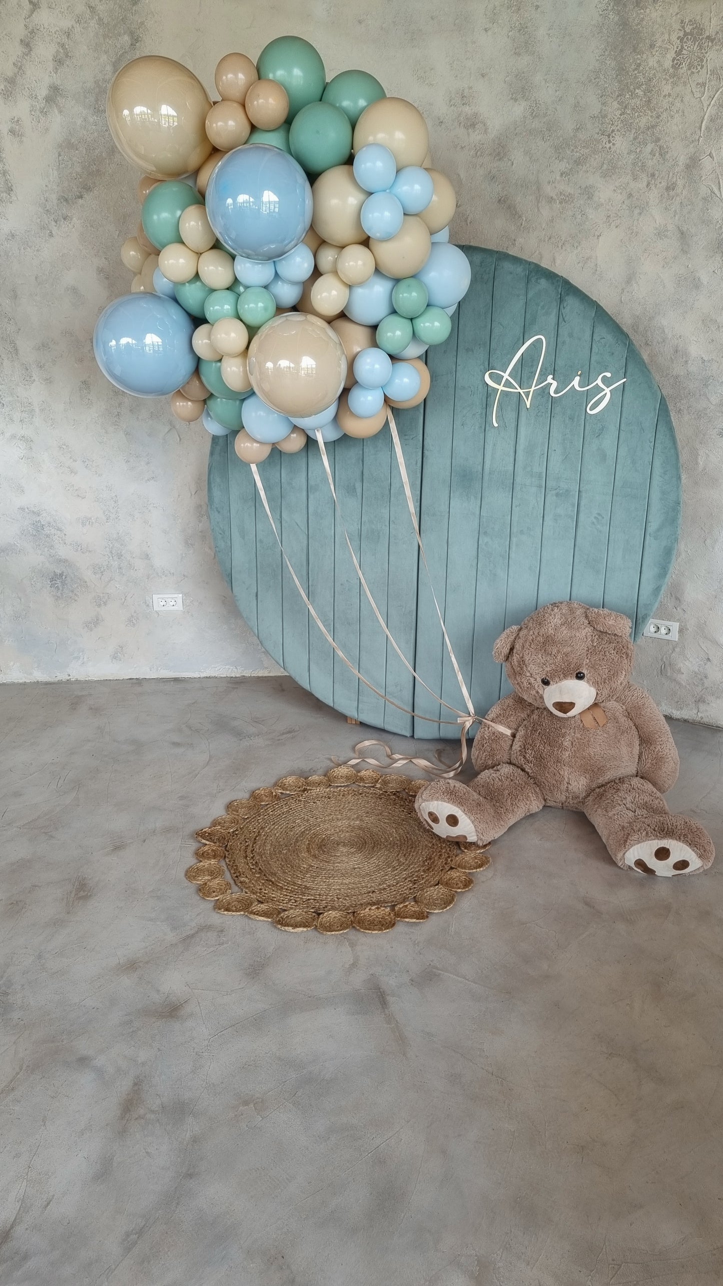 Candycart cu baloane personalizate pentru decoruri de botezuri si petreceri de copii