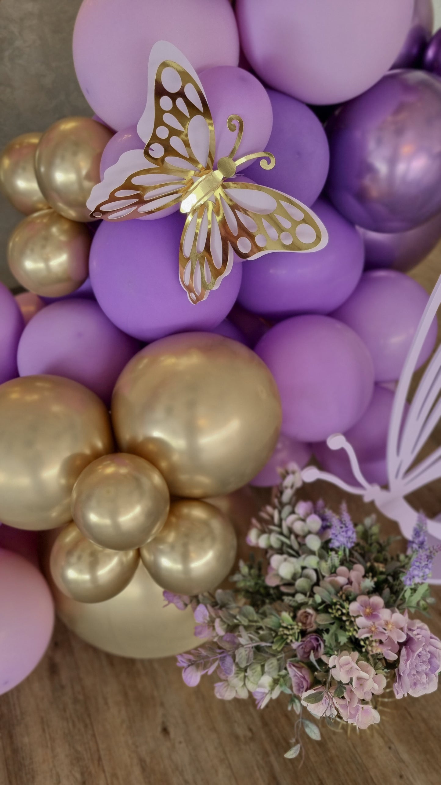 Candycart cu baloane personalizate pentru decoruri de botezuri si petreceri de copii