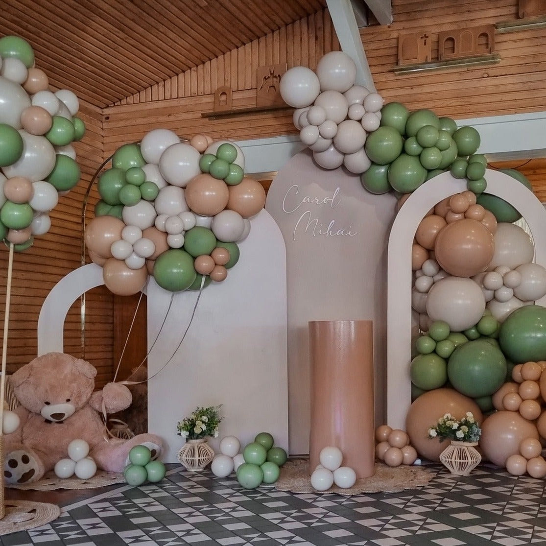 Balon jumbo cu heliu personalizat, ideal pentru decoruri de botezuri sau petreceri private
