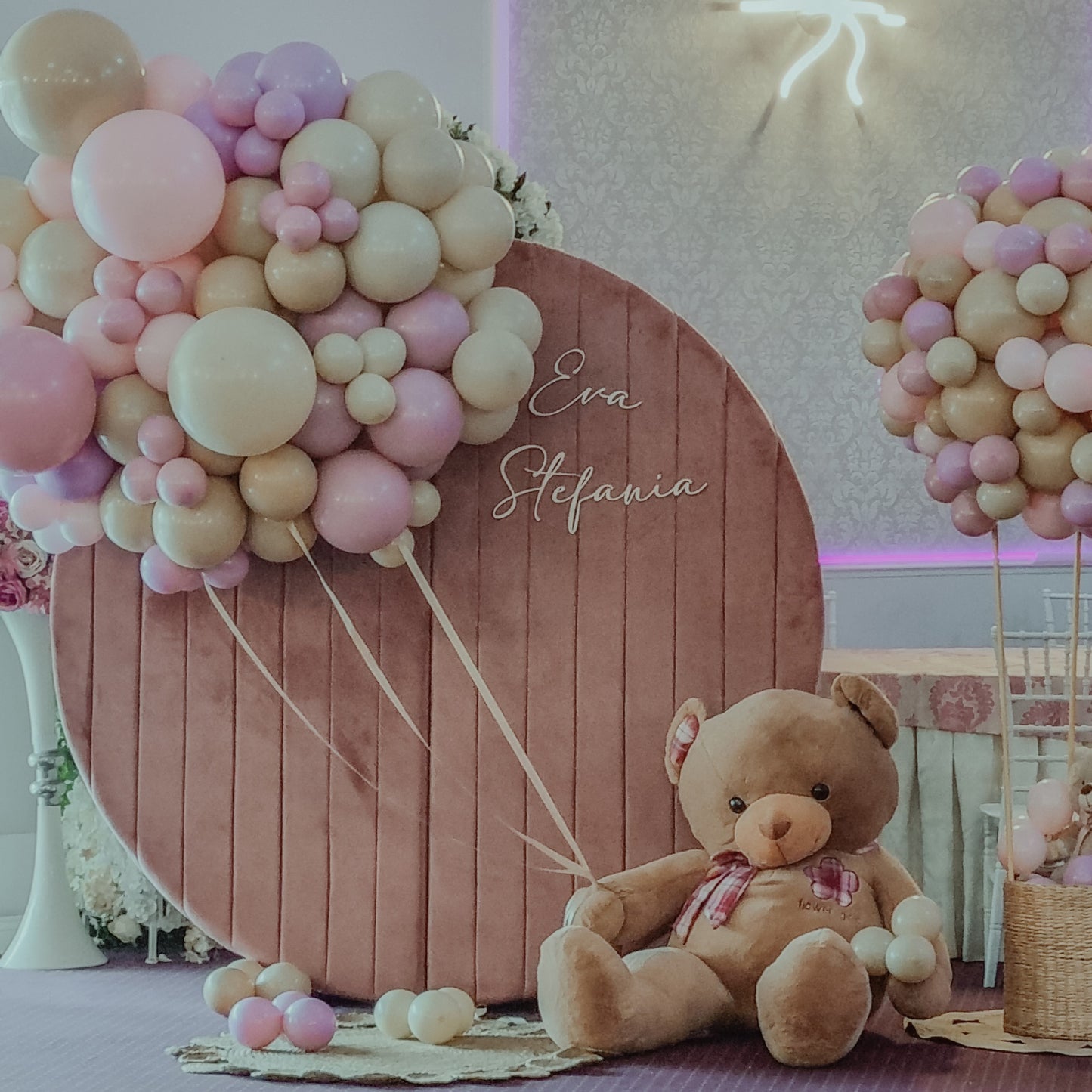 Decoruri de baloane personalizate pentru petreceri de copii, botezuri sau baby shower