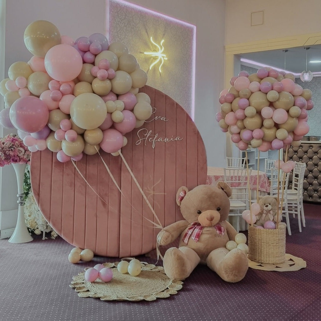 Decoruri de baloane personalizate pentru petreceri de copii, botezuri sau baby shower