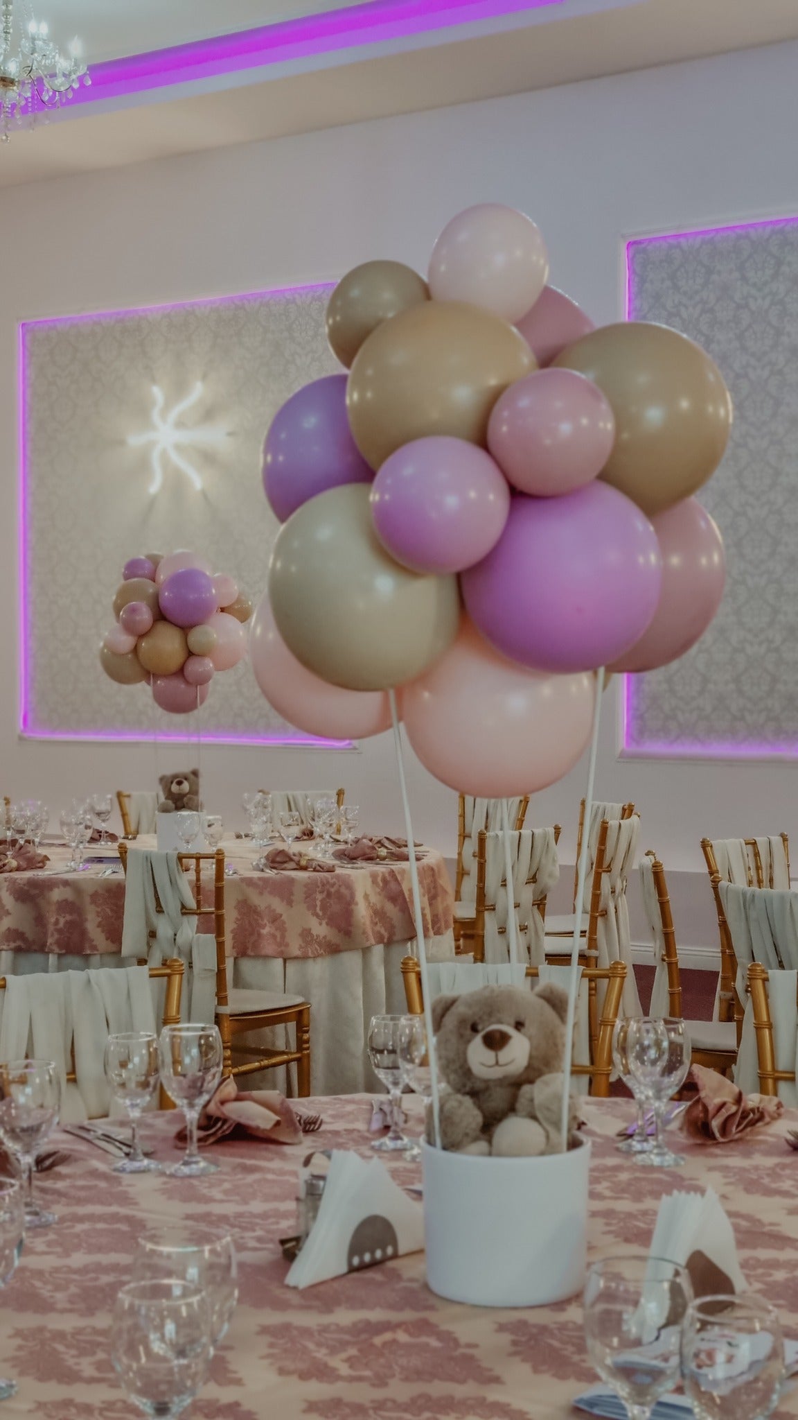 Decoruri de baloane personalizate pentru petreceri de copii, botezuri sau baby shower