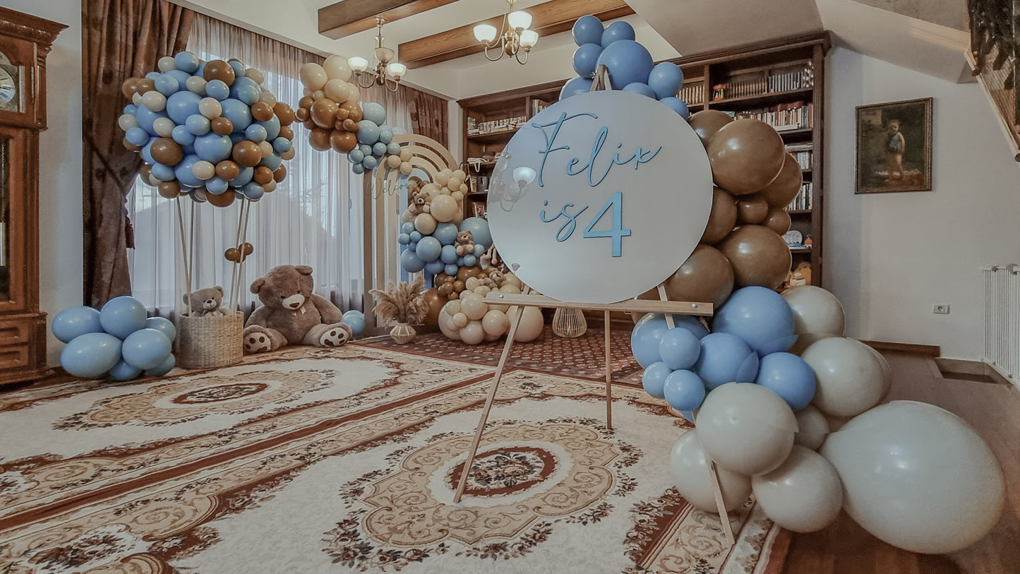 Litere luminoase cu arcada de baloane personalizata pentru decoruri de nunti si botezuri