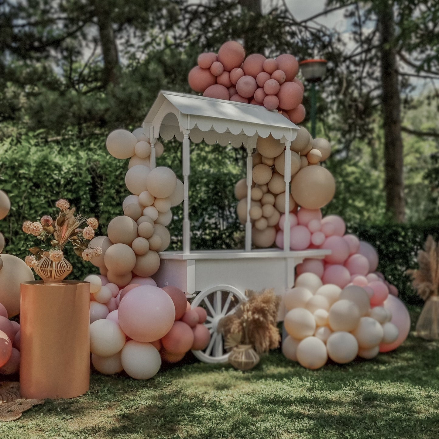 Candycart cu baloane pentru petreceri de copii, evenimente tematice sau botezuri