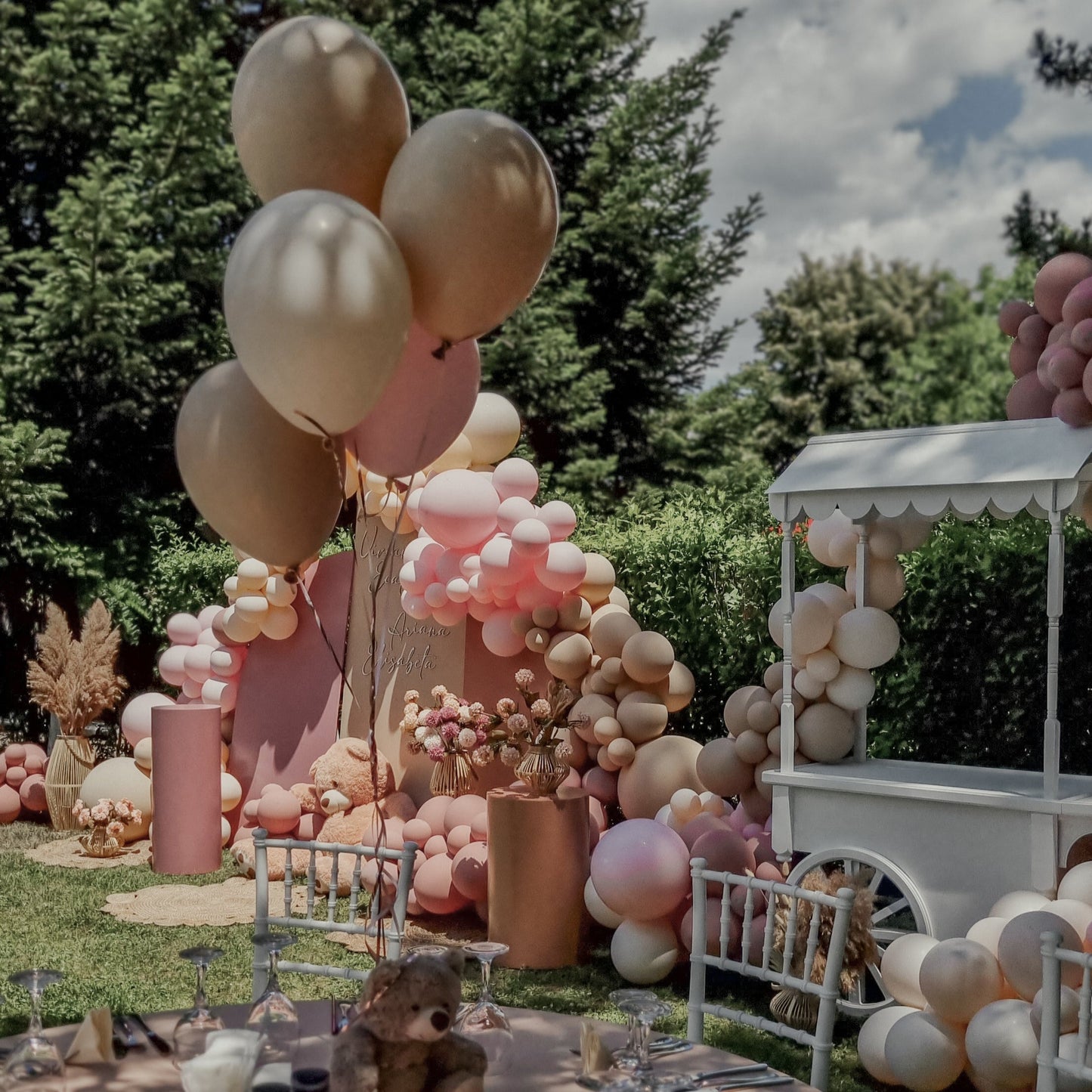 Candycart cu baloane pentru petreceri de copii, evenimente tematice sau botezuri