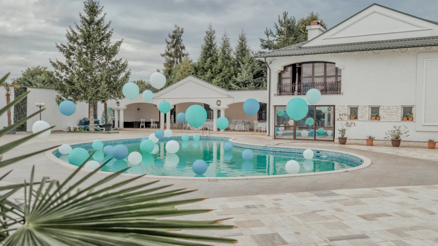 Arcada de baloane personalizata, decor unic pentru botezuri si evenimente speciale