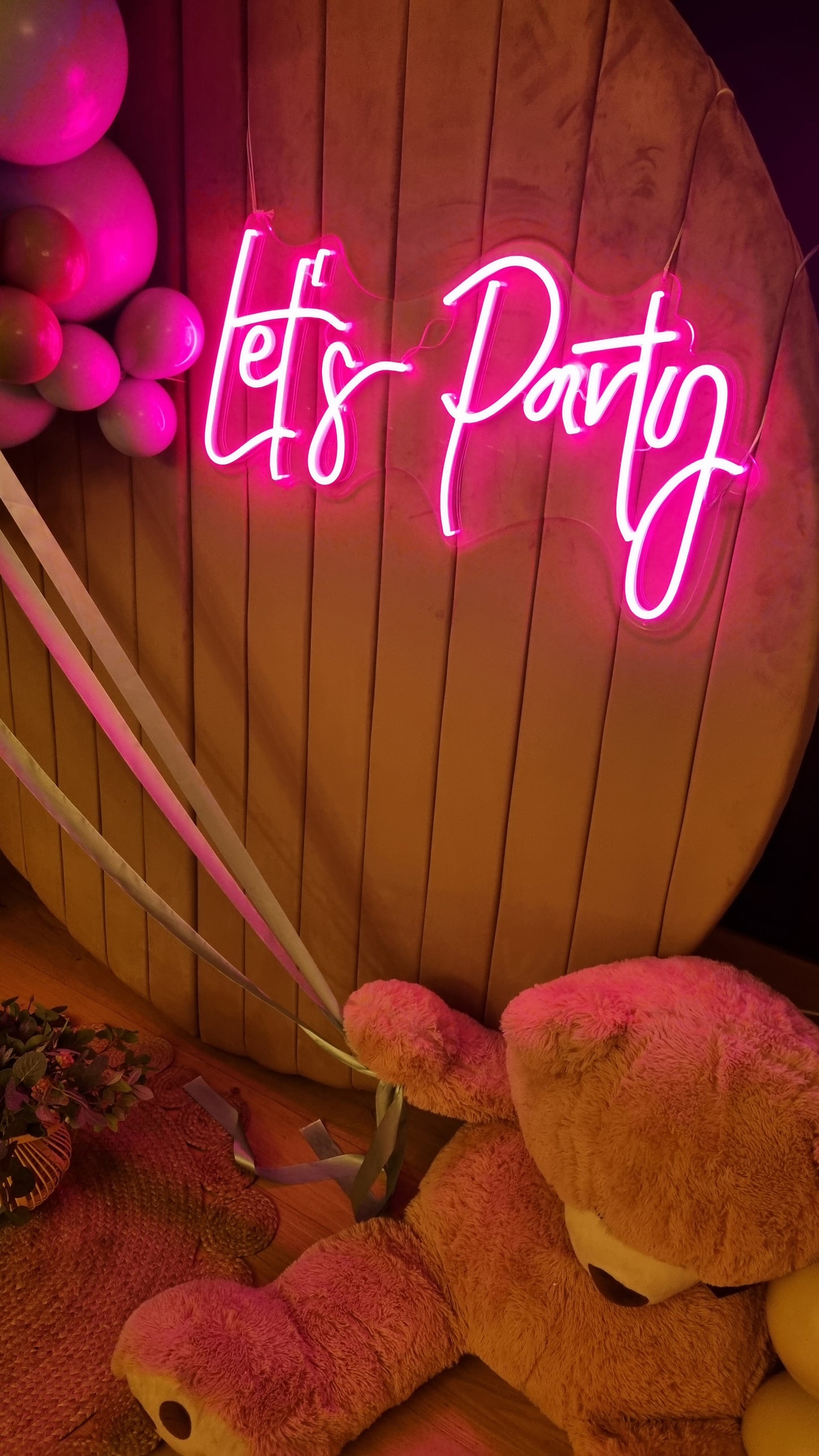 Candycart cu baloane personalizate pentru evenimente elegante, perfecte pentru orice tip de petrecere