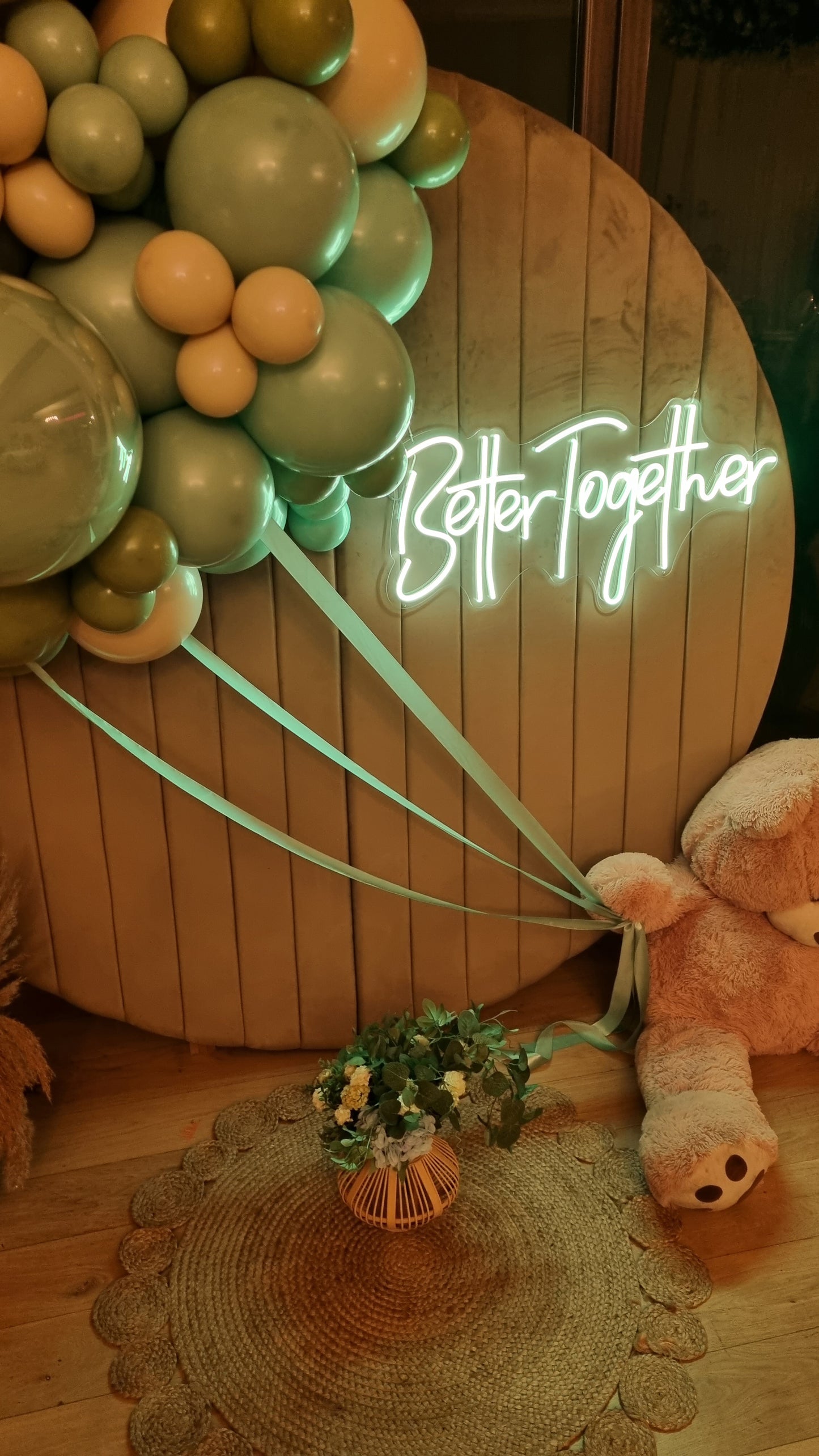 Candycart cu baloane personalizate pentru evenimente elegante, perfecte pentru orice tip de petrecere