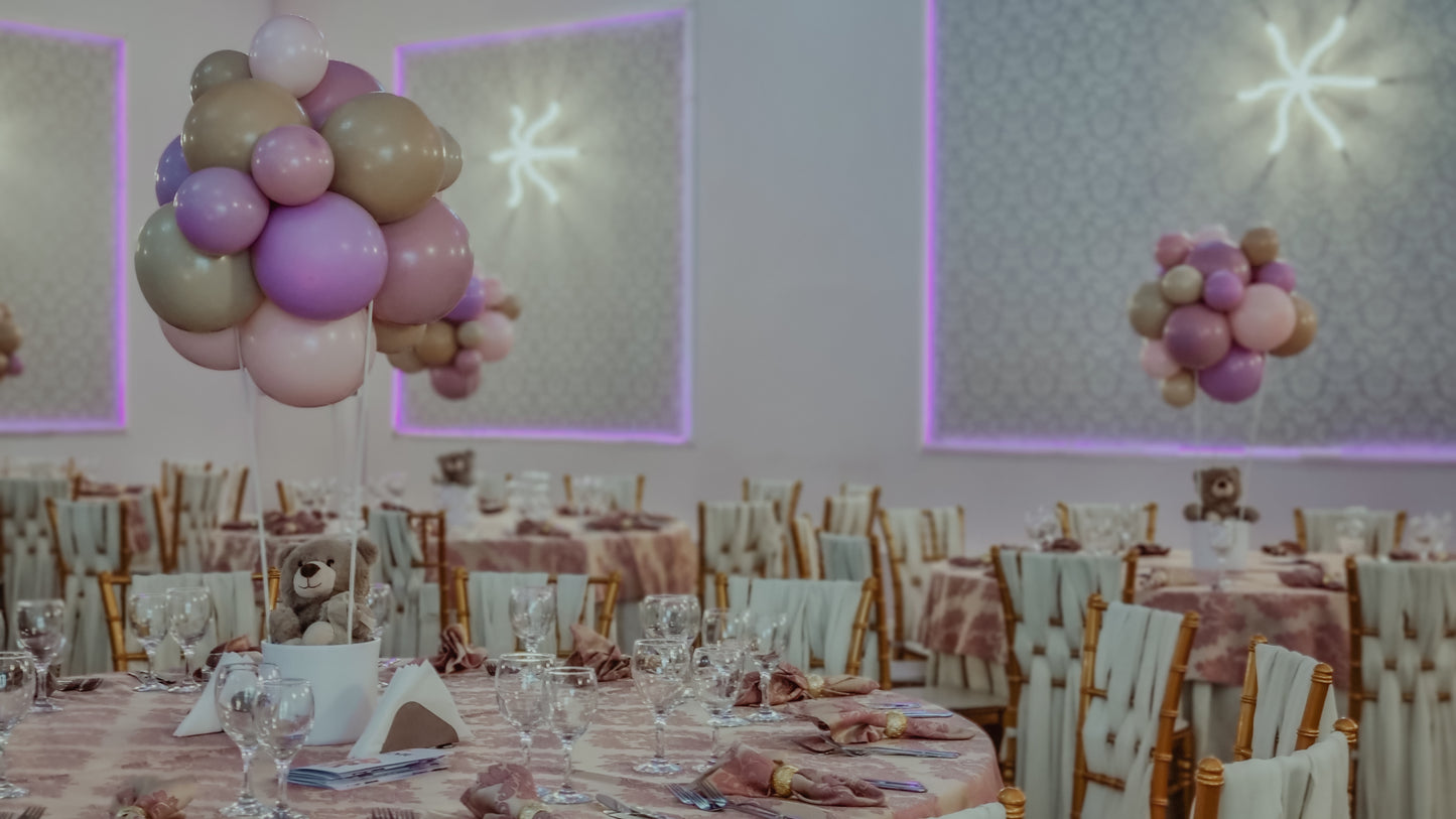 Candycart cu baloane personalizate pentru evenimente elegante, perfecte pentru orice tip de petrecere