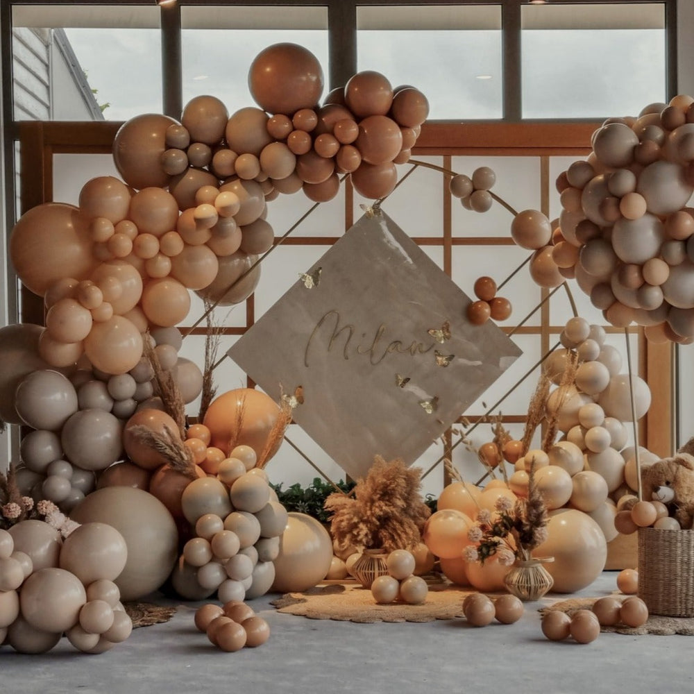 
                      
                        Palloncini | Arco organico e pannello con nome (non include accessori)
                      
                    