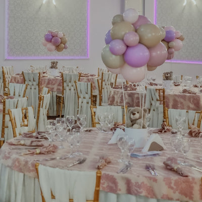 Balloons | Table arrangement | with toy or silk flowers