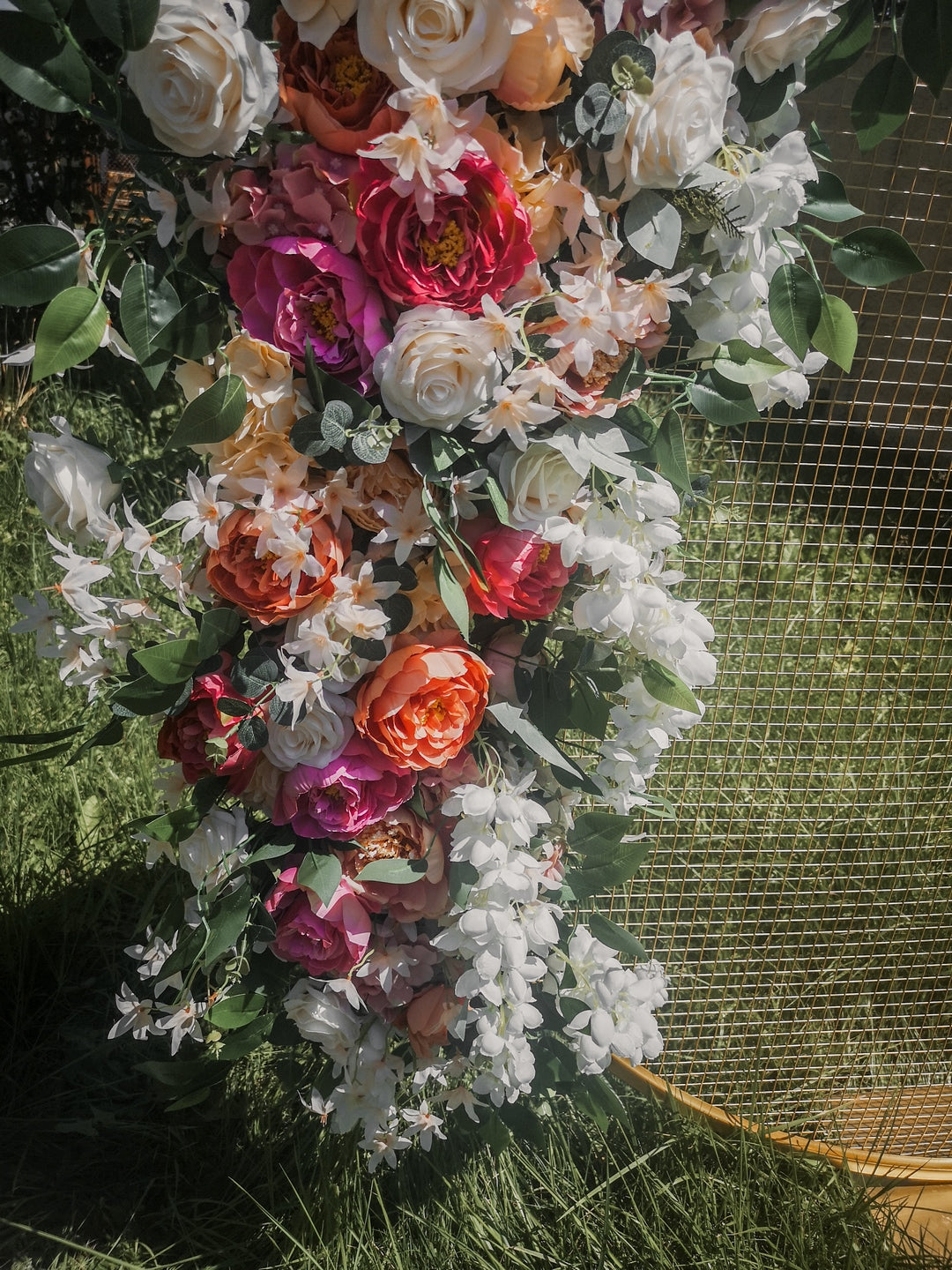 
                  
                    Fiori di seta | archi floreali | colori pastello
                  
                