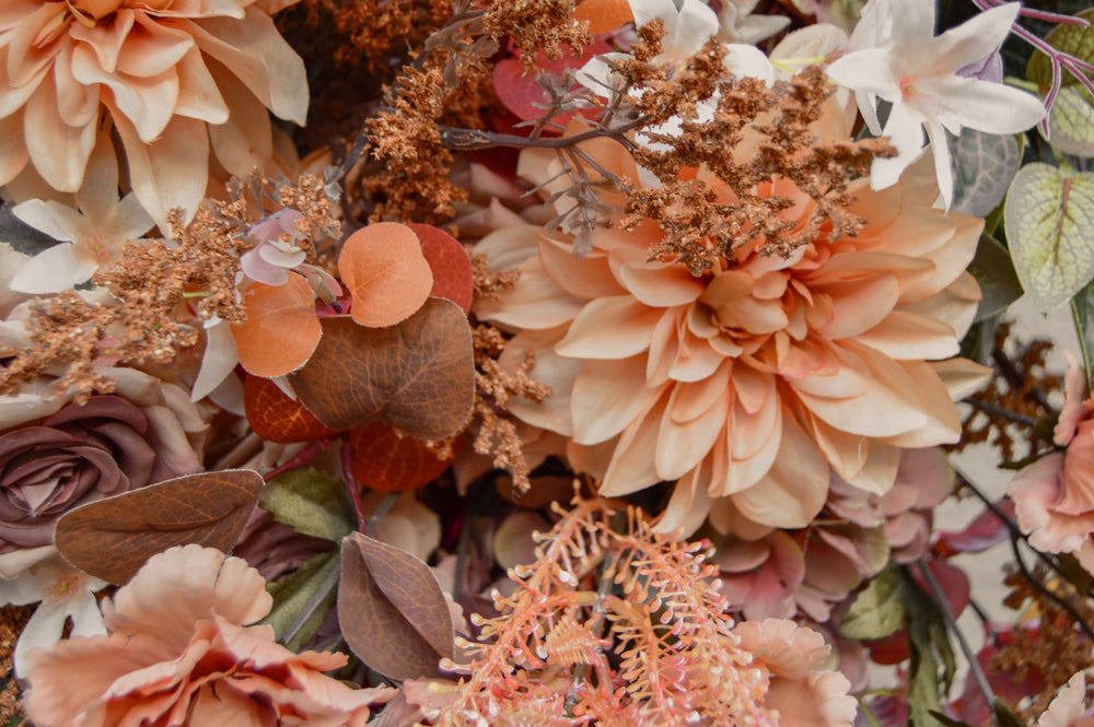 
                  
                    Silk flowers | floral arches | autumn flowers
                  
                