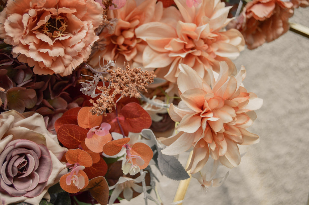 
                  
                    Fiori di seta | archi floreali | fiori autunnali
                  
                